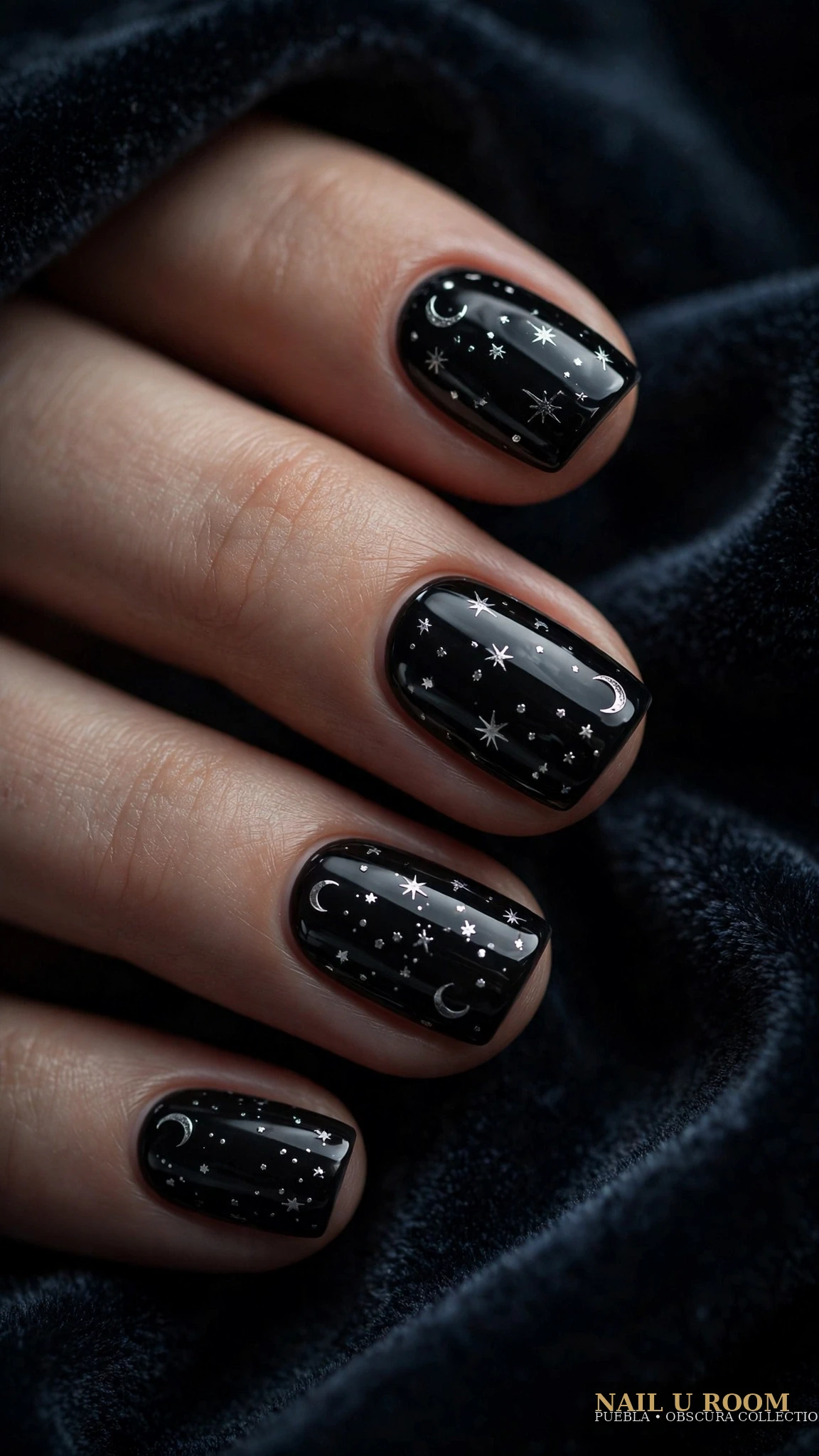 Diseño de uñas Oscuro